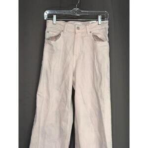 H&M Women’s Light Pink Denim Jeans – Size US 6